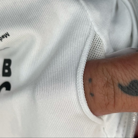 Joy Lab Silver Gray White Crisscross Sports Bra EUC Size L - Picture 7 of 7